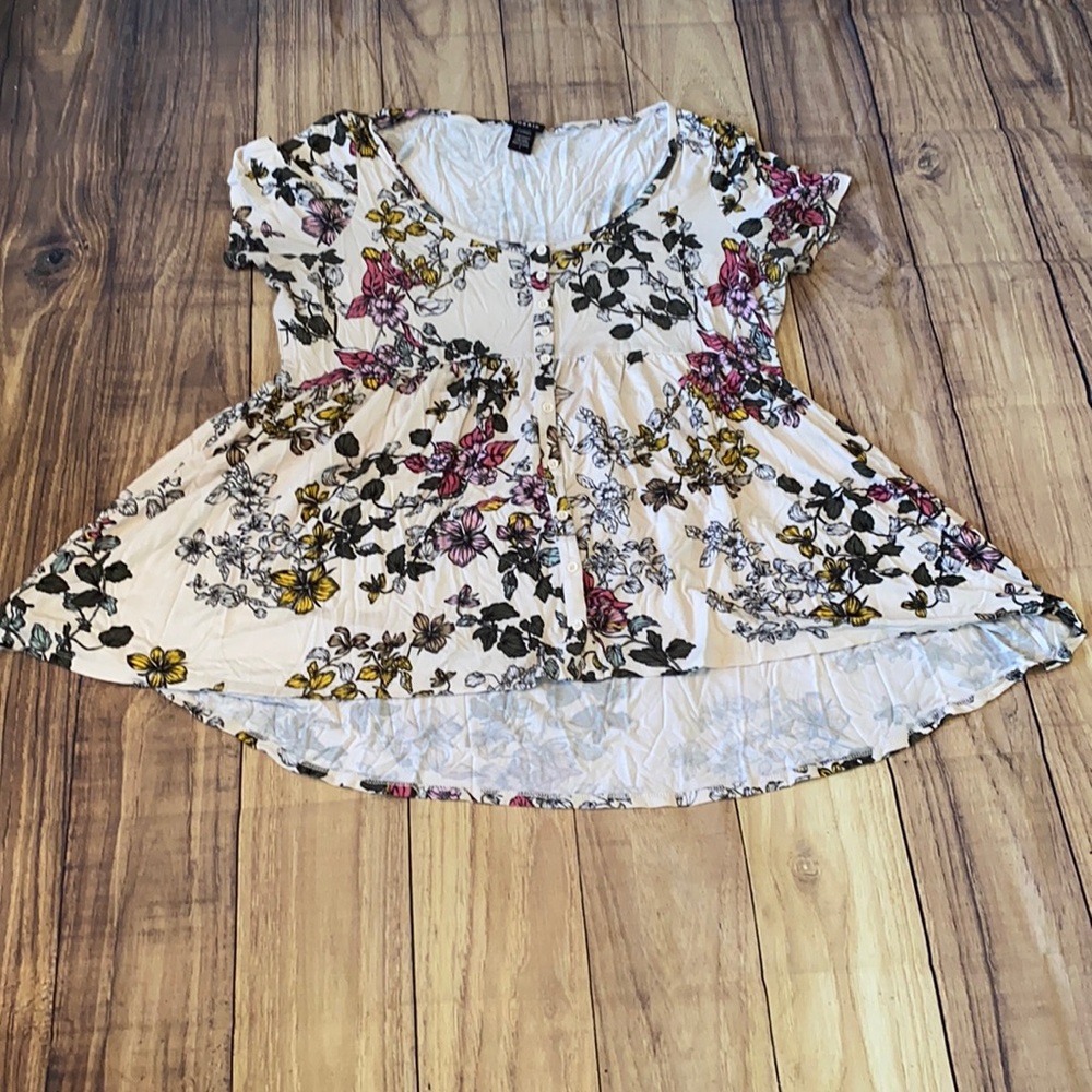 Torrid babydoll blouse size 1